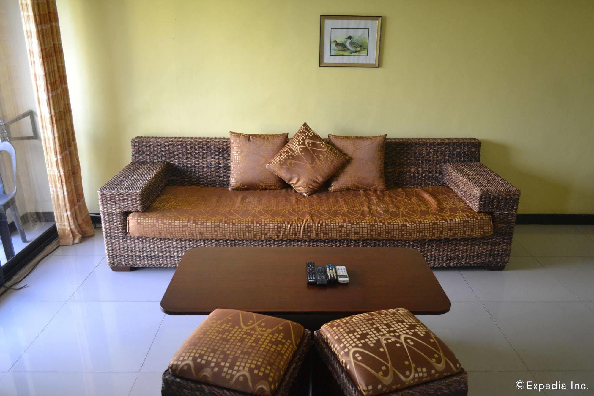 เอสดีอาร์เซอร์วิสอพาร์ตเมนท์ Hotel Cebu ภายนอก รูปภาพ