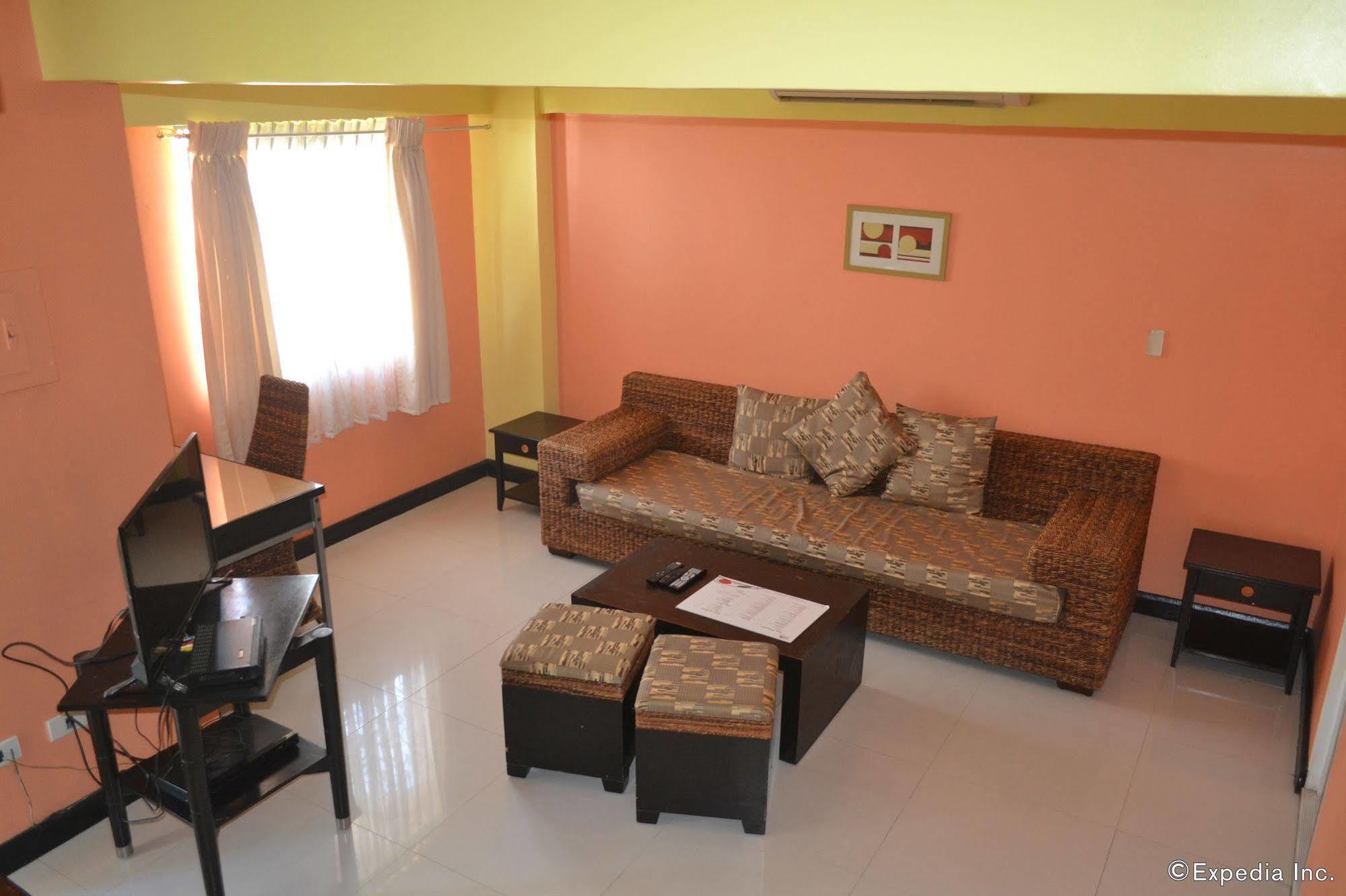 เอสดีอาร์เซอร์วิสอพาร์ตเมนท์ Hotel Cebu ภายนอก รูปภาพ