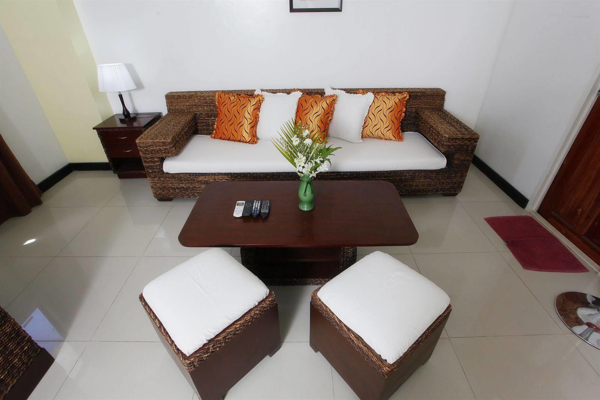เอสดีอาร์เซอร์วิสอพาร์ตเมนท์ Hotel Cebu ภายนอก รูปภาพ